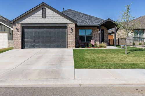135 Buckingham Ave, Wolfforth, TX, 79382-2108 | Card Image