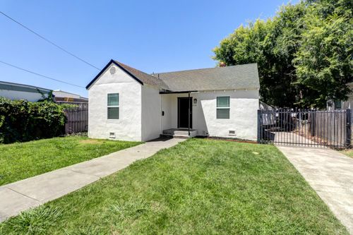 2539 Clay Street, Sacramento, CA, 95815 | Card Image