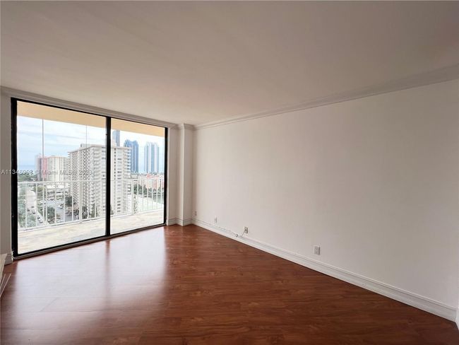 APT-1910 - 290 174 Th St, Condo with 2 bedrooms, 2 bathrooms and null parking in Sunny Isles Beach FL | Image 16