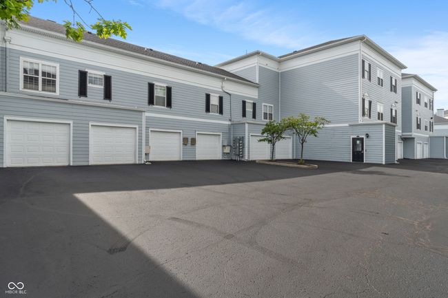 Back view of the building, garage entry door | Image 38