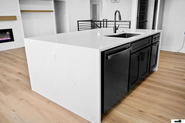 7949 Ponce Dr, Townhouse with 4 bedrooms, 3 bathrooms and 3 parking in Lincoln NE | Image 9