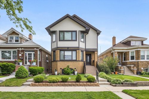 2903 N 77th Ct, Elmwood Park, IL, 60707-1307 | Card Image