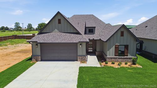 1005 S Chickasaw St, Skiatook, OK, 74070 | Card Image