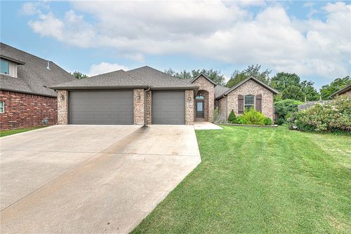 1210 Bradley St, Centerton, AR, 72719-8008 | Card Image