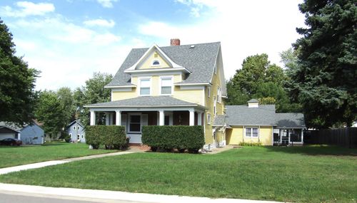 223 E Schlieman Ave, Appleton, MN, 56208-1409 | Card Image