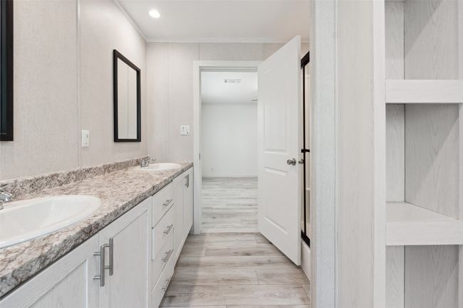 855 Roosevelt Rd, House other with 4 bedrooms, 2 bathrooms and null parking in Luling TX | Image 26
