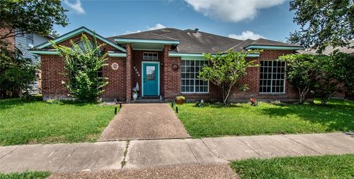 7206 Gold Ridge Rd, Corpus Christi, TX, 78413-5016 | Card Image