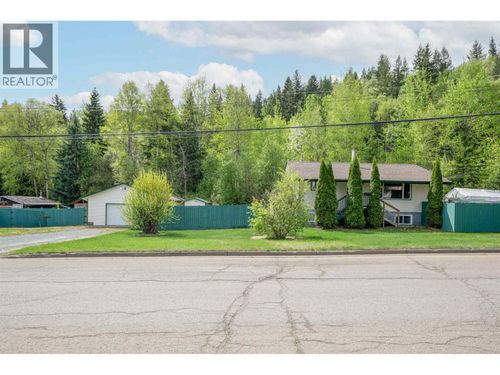 2761 Petersen Rd, Prince George, BC, V2N1P1 | Card Image