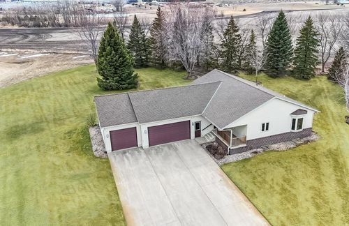 46377 Sunset Ct, Morris, MN, 56267-2112 | Card Image