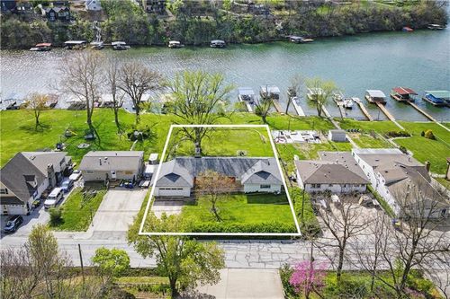 13 P St, Lake Lotawana, MO, 64086-9445 | Card Image