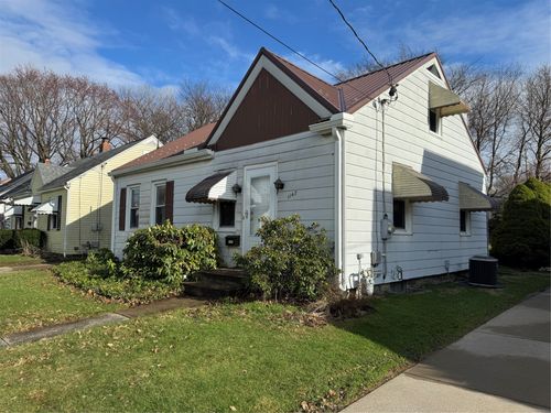 1147 W 31st St, Erie, PA, 16508-1557 | Card Image