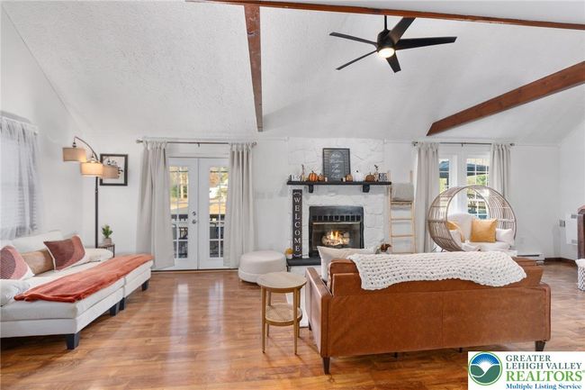 64 Autumn Ln, House other with 3 bedrooms, 2 bathrooms and null parking in Jim Thorpe PA | Image 12