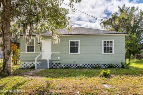 550 61st Street, JACKSONVILLE, FL, 32208 | Card Image