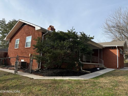 118 E Newkirk Ln, Oak Ridge, TN, 37830-5300 | Card Image