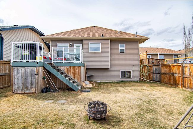 54 Mcdougall, Home with 3 bedrooms, 2 bathrooms and 4 parking in Penhold AB | Image 8