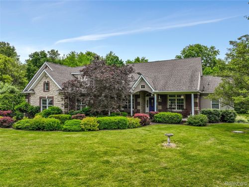 4245 Whittier Ln, Addison Township, MI, 48367-1615 | Card Image