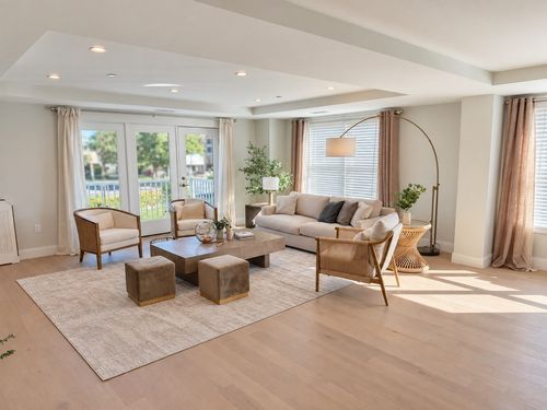 212-50 Balch St, Beverly, MA, 01915 | Card Image