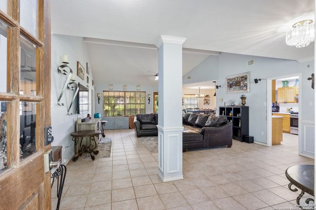 15563 S Skaggs Rd, House other with 4 bedrooms, 3 bathrooms and null parking in Atascosa TX | Image 5