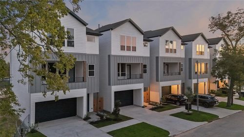 4832 Pinemont Dr, Houston, TX, 77092-3530 | Card Image