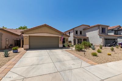 43987 W Cypress Lane, House other with 3 bedrooms, 2 bathrooms and null parking in Maricopa AZ | Image 3