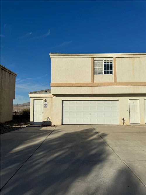 2-331 Phyllis Dr, Bullhead City, AZ, 86429-7409 | Card Image