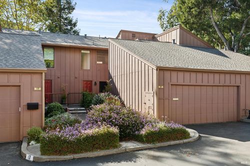 21 Prairie Falcon Dr, Novato, CA, 94949-6636 | Card Image