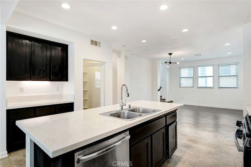 13219 Shaw Ln, Sylmar, CA, 91342-4870 | Card Image