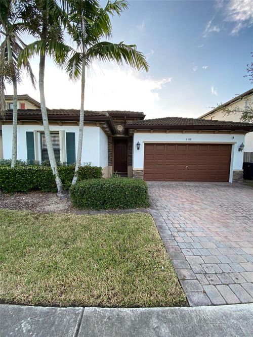 4318 Sw 164th Ct, Miami, FL, 33185-5293 | Card Image