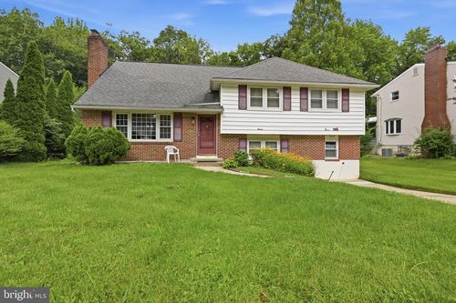 11 Sturbridge Dr, WILMINGTON, DE, 19810-1123 | Card Image