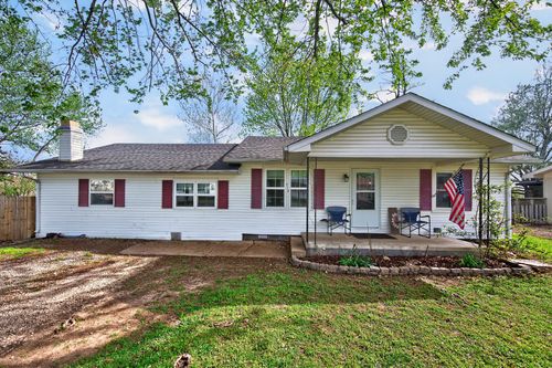 518 Holly St, Lebanon, MO, 65536-3533 | Card Image