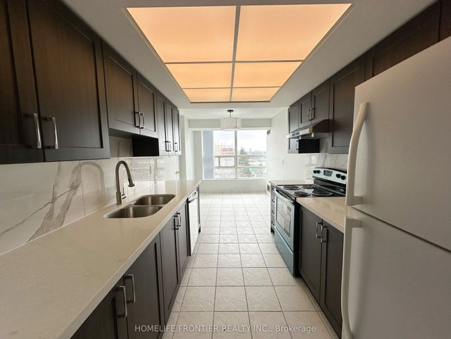 504 - 7825 Bayview Ave, Condo with 2 bedrooms, 2 bathrooms and null parking in Thornhill ON | Image 7
