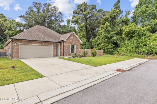 207 Muscadine Ln, Lafayette, LA, 70508-8369 | Card Image