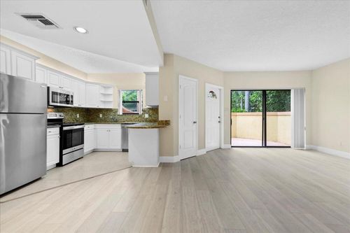 41 Uno Lago Dr, Juno Beach, FL, 33408-2662 | Card Image