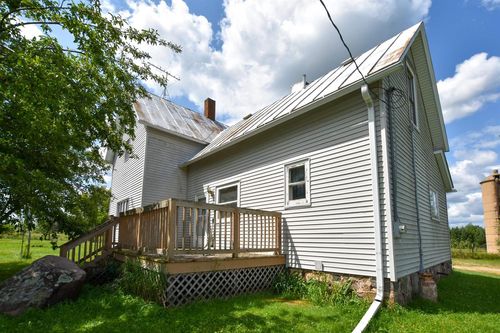 N6221 32nd Avenue, BLOOMFIELD, WI, 54940 | Card Image