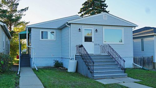 5518 50 Street, Vegreville, AB, T9C1K3 | Card Image
