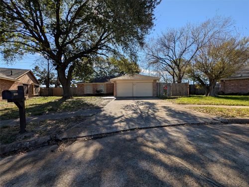 3435 Creek Grove Dr, Houston, TX, 77066-5505 | Card Image