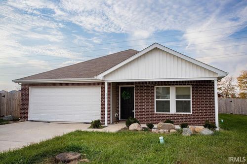 2708 W Kings Canyon Rd, Muncie, IN, 47303-0006 | Card Image