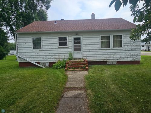 221 3rd Ave Sw, Lidgerwood, ND, 58053-4029 | Card Image