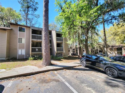 apt-q301-109 16th Ave, GAINESVILLE, FL, 32601-0555 | Card Image
