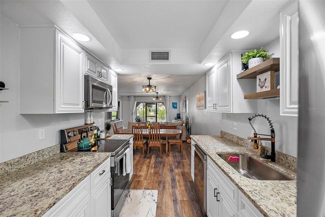 APT-106 - 8703 Bardmoor Blvd, Condo with 2 bedrooms, 2 bathrooms and null parking in SEMINOLE FL | Image 7