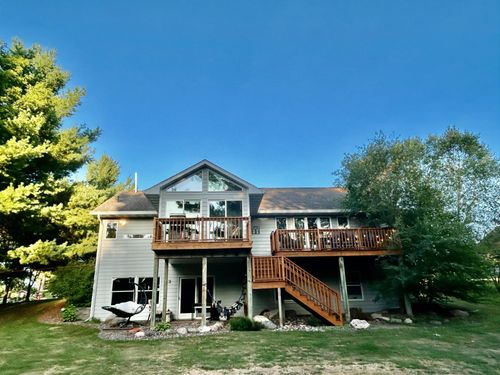 325 Willow St, Mora, MN, 55051-1042 | Card Image