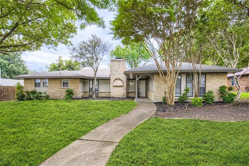 1724 Midcrest Dr, Plano, TX, 75075-8537 | Card Image