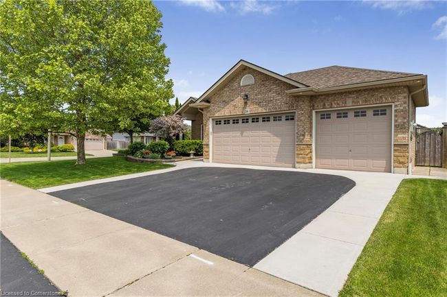 14 Mapleview Dr, House other with 2 bedrooms, 3 bathrooms and 6 parking in Hagersville ON | Image 4