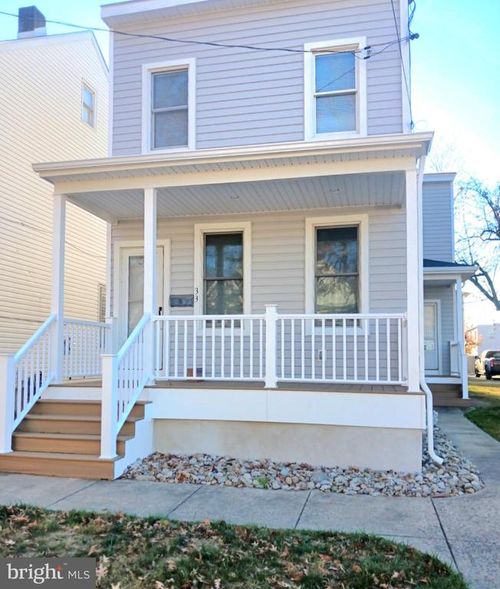 33 S Lafayette Ave, MORRISVILLE, PA, 19067-7120 | Card Image