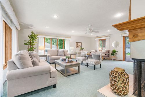 758 109th Ave Nw, Coon Rapids, MN, 55448-4367 | Card Image