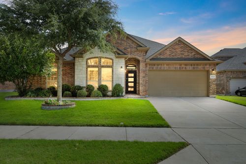 8928 Jewel Flower Drive, Fort Worth, TX, 76131 | Card Image