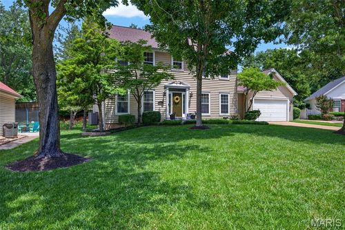 255 Towers Creek Pl, Saint Charles, MO, 63304-7404 | Card Image