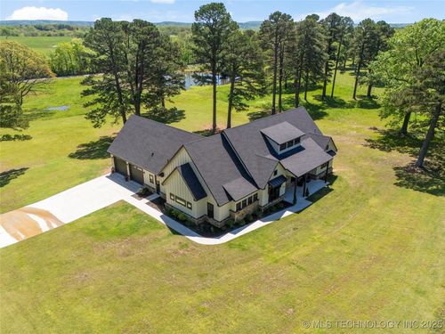 19555 S 550 Rd, Tahlequah, OK, 74464-2293 | Card Image