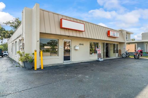 1841 S Ridgewood Ave, South Daytona, FL, 32119-2236 | Card Image