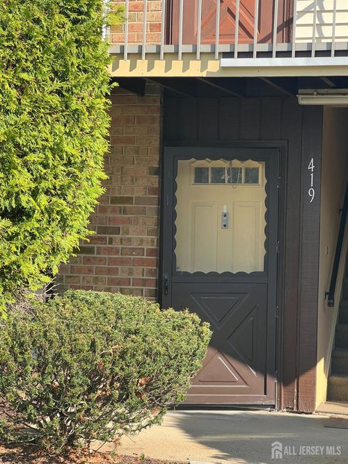 419 Cricket Ln, Woodbridge, NJ, 07095-1526 | Card Image